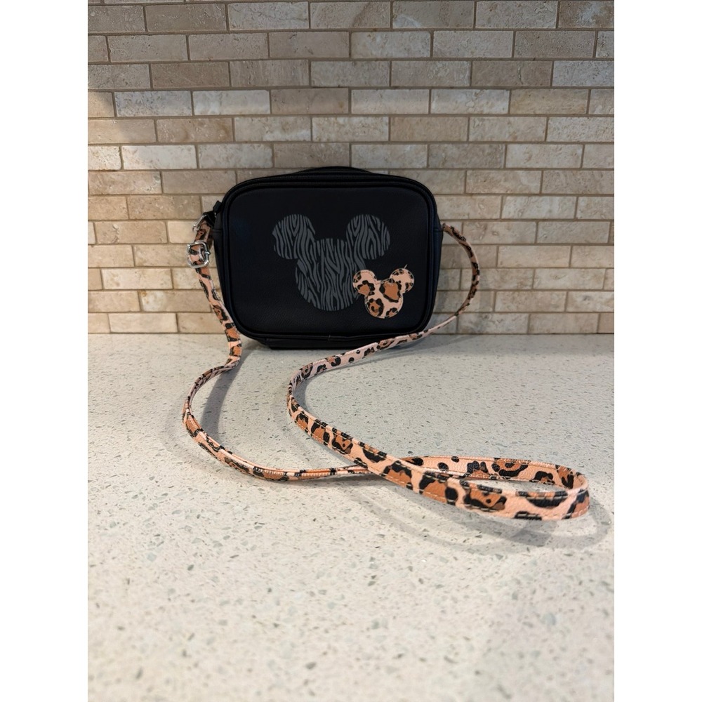 Disney Parks Animal Kingdom Cheetah Print‎ Crossbody Purse Bag